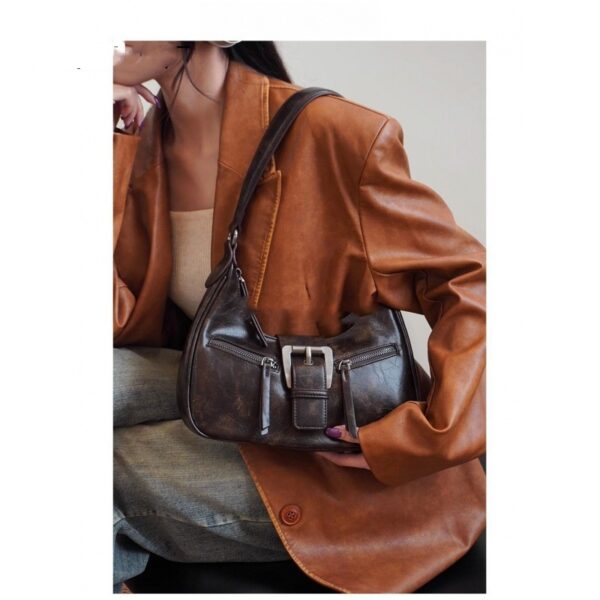 Women's Retro Shoulder Bag Underarm Crescent Crossbody Bag - Image 3