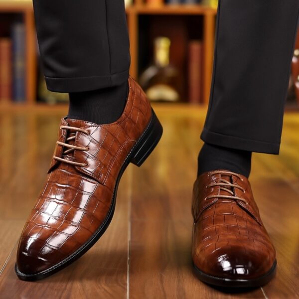 Plus Size Leather Shoes Men's Casual Breathable - Image 6