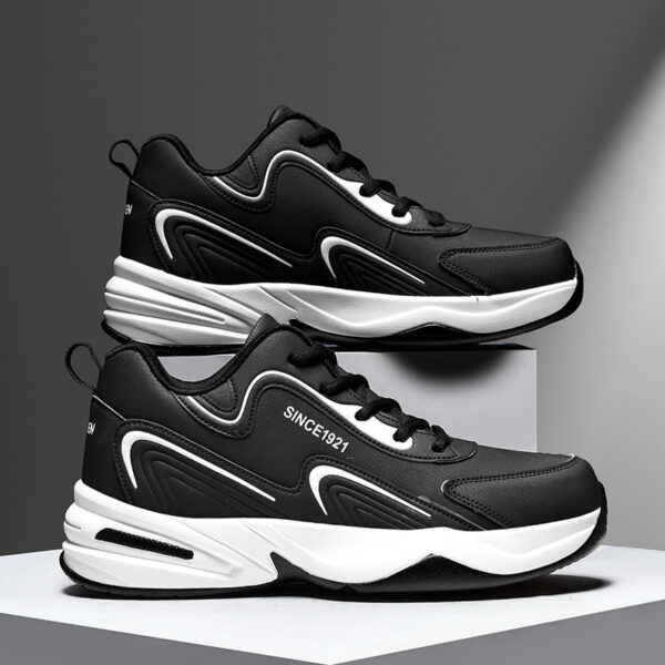 Male Leather Waterproof Leisure Non-slip Wear-resistant Travel Shoes - Image 4